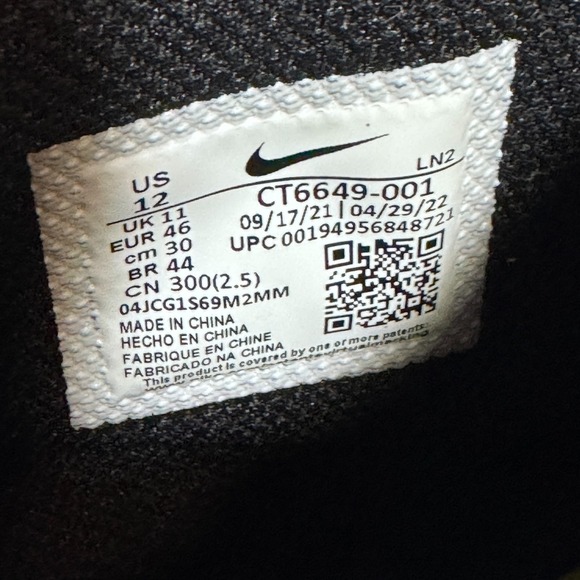 NIKE | Men\'s Alpha Menace Pro 3 Football Cleats CT6649-109 Black & White Size 12 main image 11